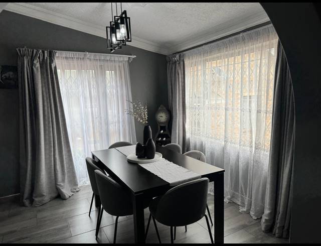 4 BEDROOM HOUSE FOR SALE IN NORTHDENE